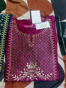 Embroidered Kurta Set (Teal &amp; Magenta)