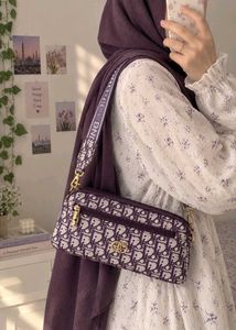 Cute & Classy Sling bag.