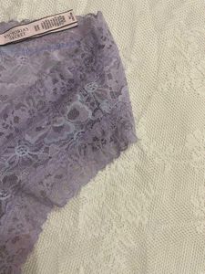 Victoria's Secret Lace Cheeky Panty 🎀🦢