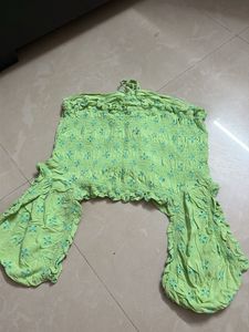 Cute Green Embroidered Puff Sleeve Top