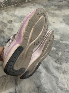Lightweight Women's Running Shoes