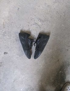 Black Puma Sneakers