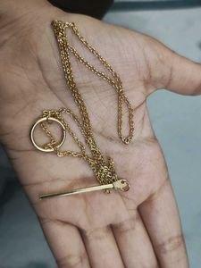 Delicate Gold Circle Pendant Necklace