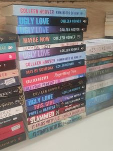 Colleen Hoover Ana Huang Stephanie Meyer