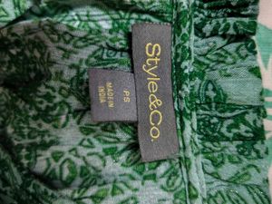 Green Fitted Button-Up Shirt 💚