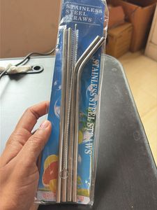 Stainless steel straws - pack of 4 with clea