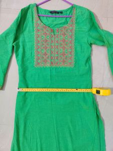 SRISHTI Green Kurti