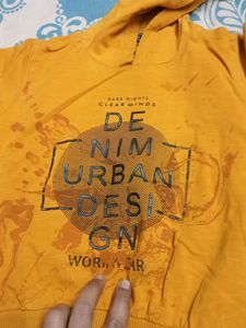 Tshirt With Hoody
