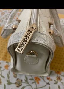 Elegant White Quilted Handbag