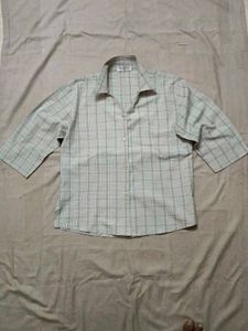 Classic Plaid Button-Up Shirt