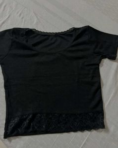 BUYBEB Lace Trim Crop Top