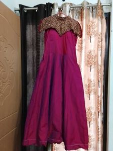 Celebrity Gown(Divyanka Tripathi-Ye Hai Mohabbatei