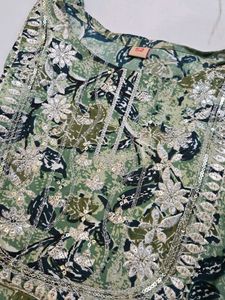 Green Floral Print Kurta with Embellished Neckline