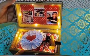 gift box with 10 cards inside and chocolte