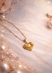 Heart Pearl Pendant Necklace