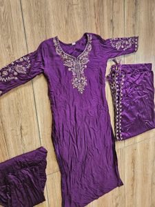 Elegant Purple Embroidered Kurta Set
