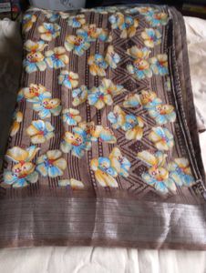 used lenin Beautiful Floral Saree. without blouse