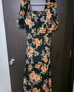 harpa Midi Dress