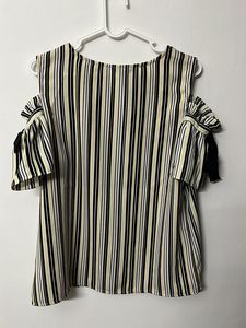 Elegant Cut shoulder striped top