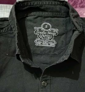 Men's Black Short Sleeve Button-Up Shirt