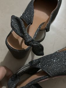 Black With Glitter ✨ Colour Shine Heels