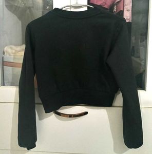 Black Cropped Sweatshirt