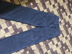 STRAIGHT JEANS