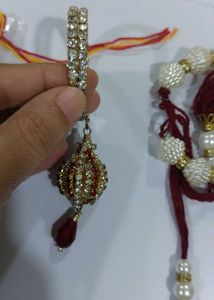 Embellished women Rakhi &amp; Bracelet Set of 5