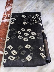 Bandhini Print Sarees With Zari