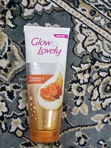 Glow & Lovely Turmeric Face Wash