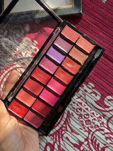 Infinity Lipstick Palette