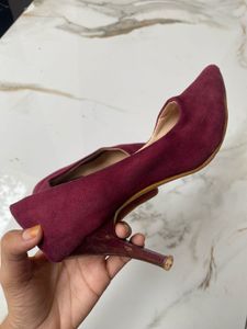 Chic Burgundy Suede Pumps