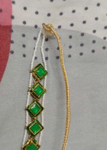 Elegant Green Stone Choker with Earrings