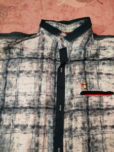 Abstract Checked Button-Down Shirt