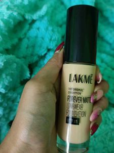 Lakme Forever Matte Foundation