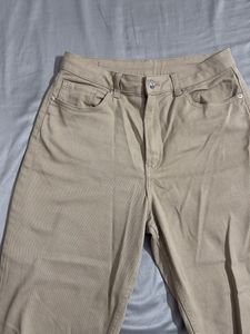 H&amp;M Beige Mom fit Jeans