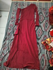 Elegant Red One-Shoulder Gown
