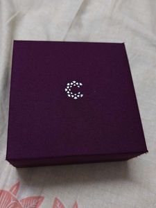Elegant velvet earrings pendant Jewellery Box