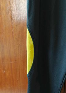 Workout Leggings with Yellow Accents