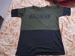 2 Women's Jeans and T-Shirt Set