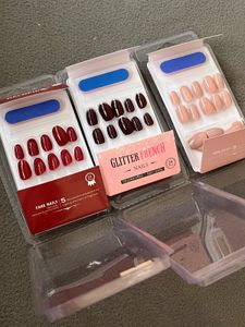 3 Piece Glossy Press-On Nail Set