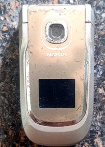 Nokia 2760 Flip Phone