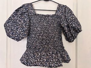 Floral Smocked Puff Sleeve Top