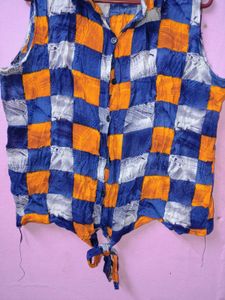 🎀150rs SALE🎀Checkered Tie-Front Sleeveless Shirt
