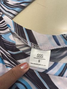 Abstract Pattern Crop Top