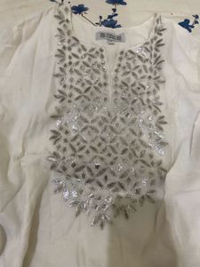 XXL white embellished kurti
