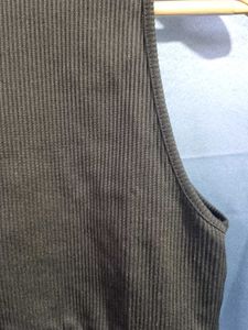 H&amp;M Black Ribbed Crop Top