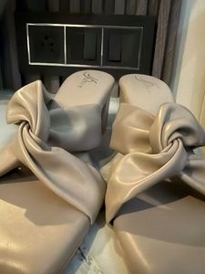 Stylish Knot Detail Block Heels