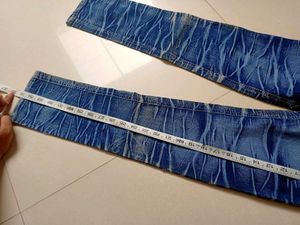 Stylish Blue Wash Jeans