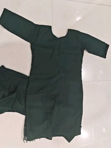 Elegant Dark Green Kurta with Lace Detail